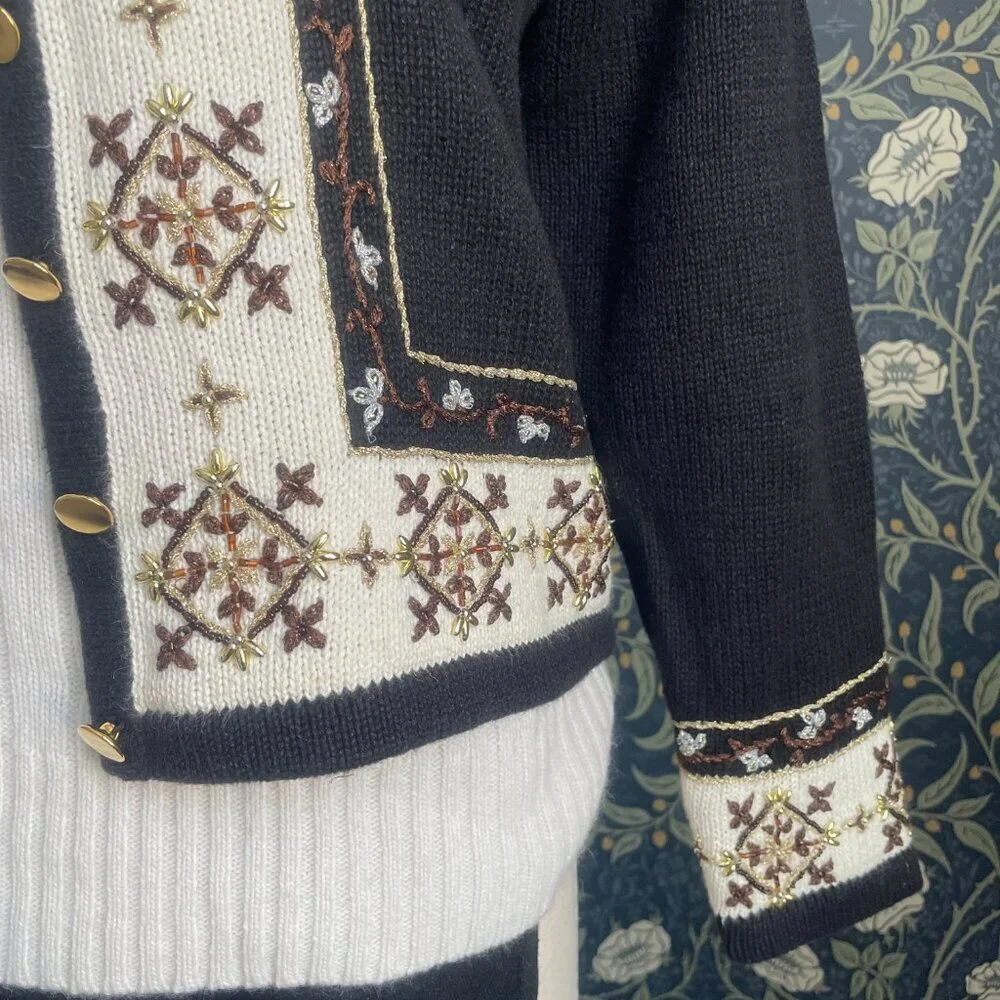 Vintage Grandma Chic Cardigan Black & White Beaded Cotton Ramie Button Up - Picture 2 of 9